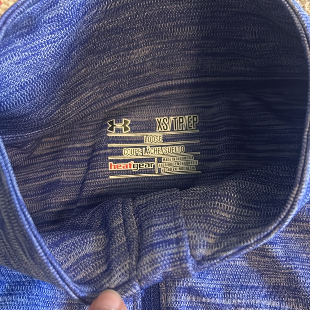 Half zip - Picture 2 of 2
